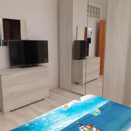 アパート Centro 1-2-3 ヴァスト